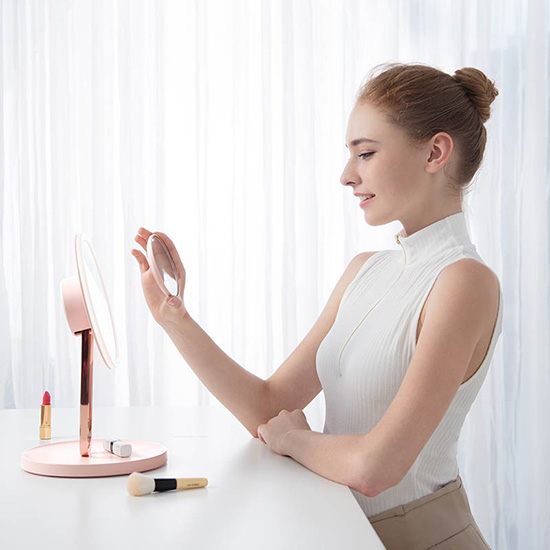 LED makeup mirror